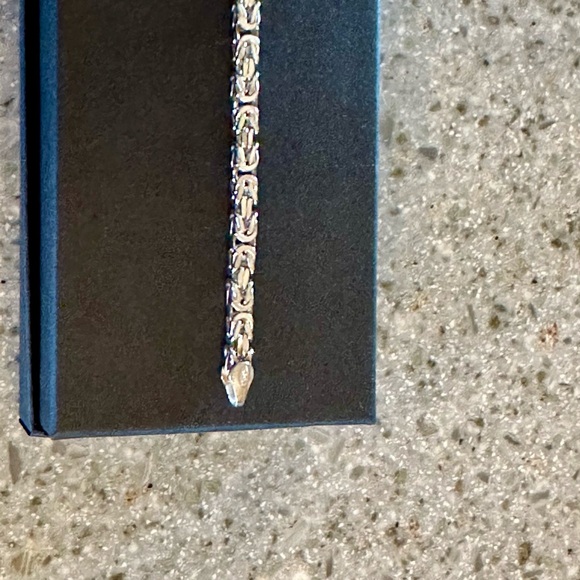 Made In Italy Sterling Silver Flat Byzantine Bracelet 7 1/2” with Lobster Clasp - Picture 6 of 8